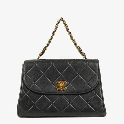 CHANEL Klappentasche aus schwarzem gestepptem Lammleder mit Ketten-Obergriff und 24K vergoldeten Beschlägen
