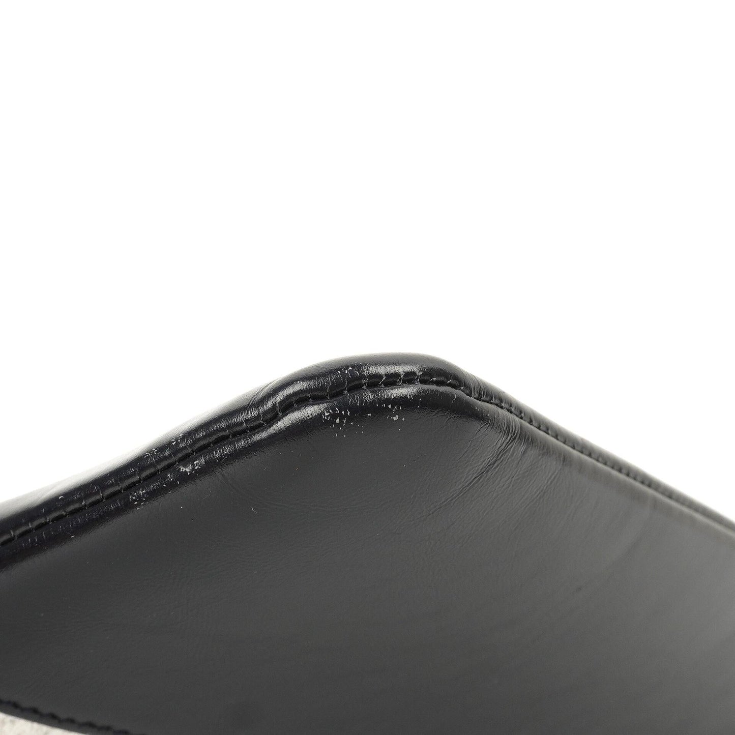 Chanel Gabrielle Pouch Clutch, Grau gesteppte Wolle und marineblaues Kalbsleder