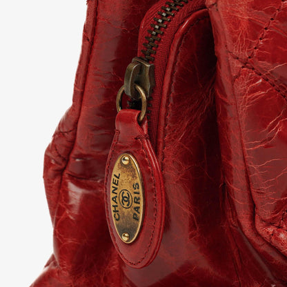 Chanel Reissue Tote Bag aus glänzendem Crackled-Kalbsleder