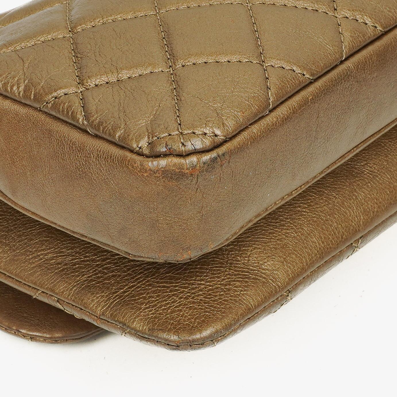 Chanel Medium Crown Single Flap Tasche aus goldenem Kalbsleder