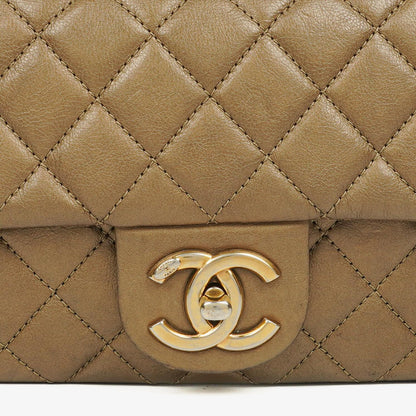 Chanel Medium Crown Single Flap Tasche aus goldenem Kalbsleder