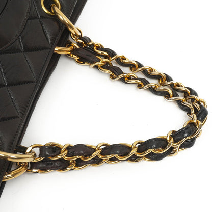 Chanel Große Einkaufstasche Gepolstertes Lammleder Goldfarbene Hardware