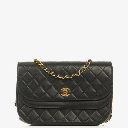 Chanel Half Moon Double Flap Tasche aus schwarzem gestepptem Lammleder mit 24K vergoldeten Beschlägen