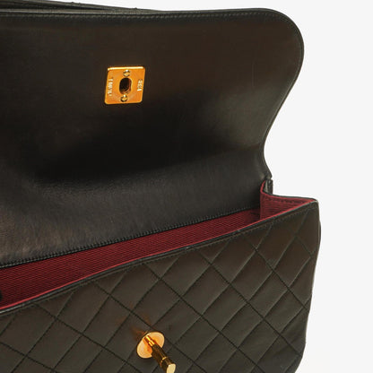 Chanel Half Moon Double Flap Tasche aus schwarzem gestepptem Lammleder mit 24K vergoldeten Beschlägen