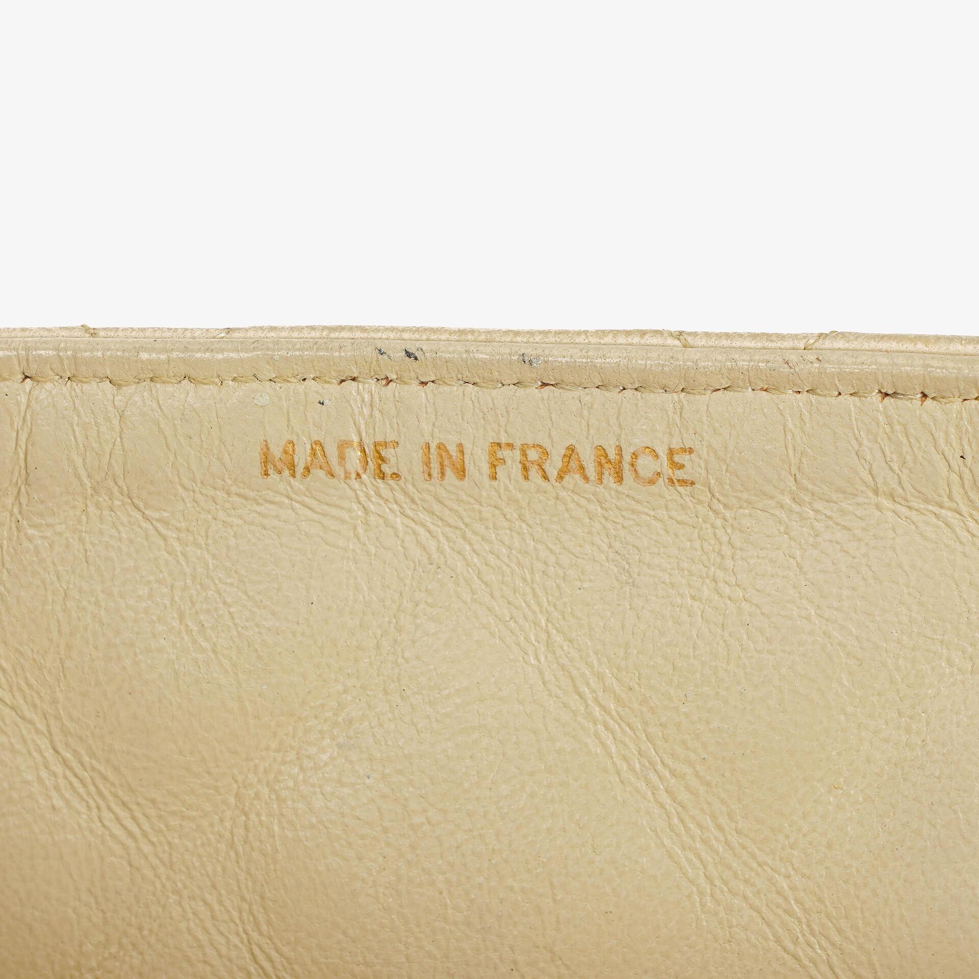 Chanel Half Moon Flap Tasche aus beigem gestepptem Lammleder mit 24K vergoldeten Beschlägen