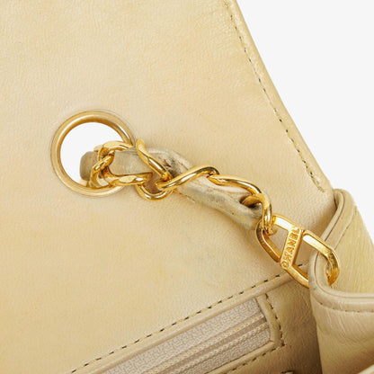 Chanel Half Moon Flap Tasche aus beigem gestepptem Lammleder mit 24K vergoldeten Beschlägen