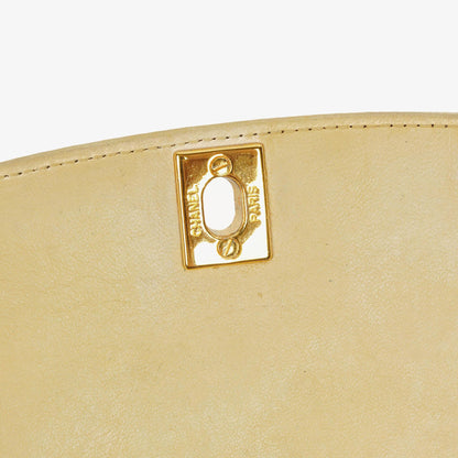 Chanel Half Moon Flap Tasche aus beigem gestepptem Lammleder mit 24K vergoldeten Beschlägen