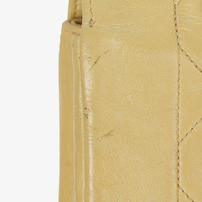 Chanel Half Moon Flap Tasche aus beigem gestepptem Lammleder mit 24K vergoldeten Beschlägen