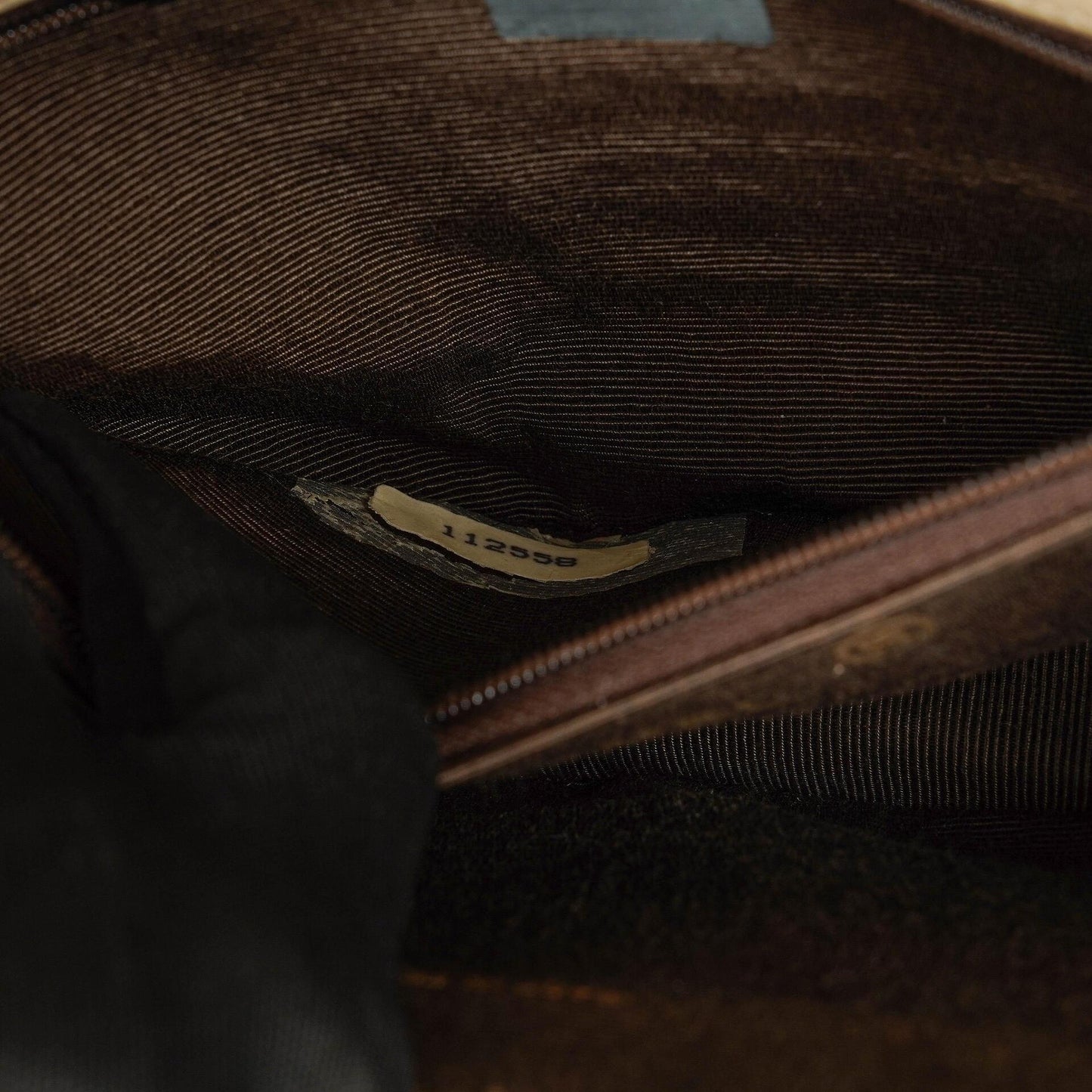 Chanel Halbmond Flap Bag aus beigem gestepptem Lammleder