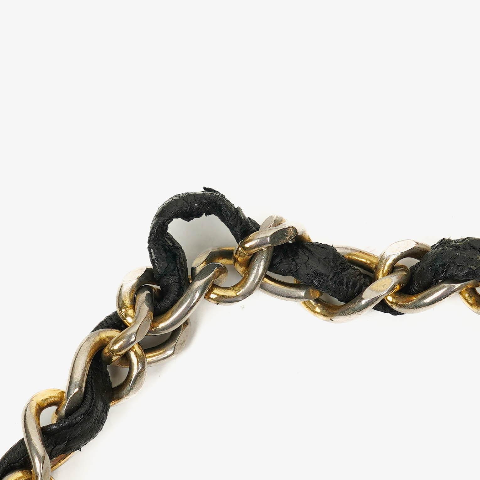Chanel Halbmond Tasche aus gestepptem Lammleder in Schwarz mit 24K-vergoldeten Beschlägen