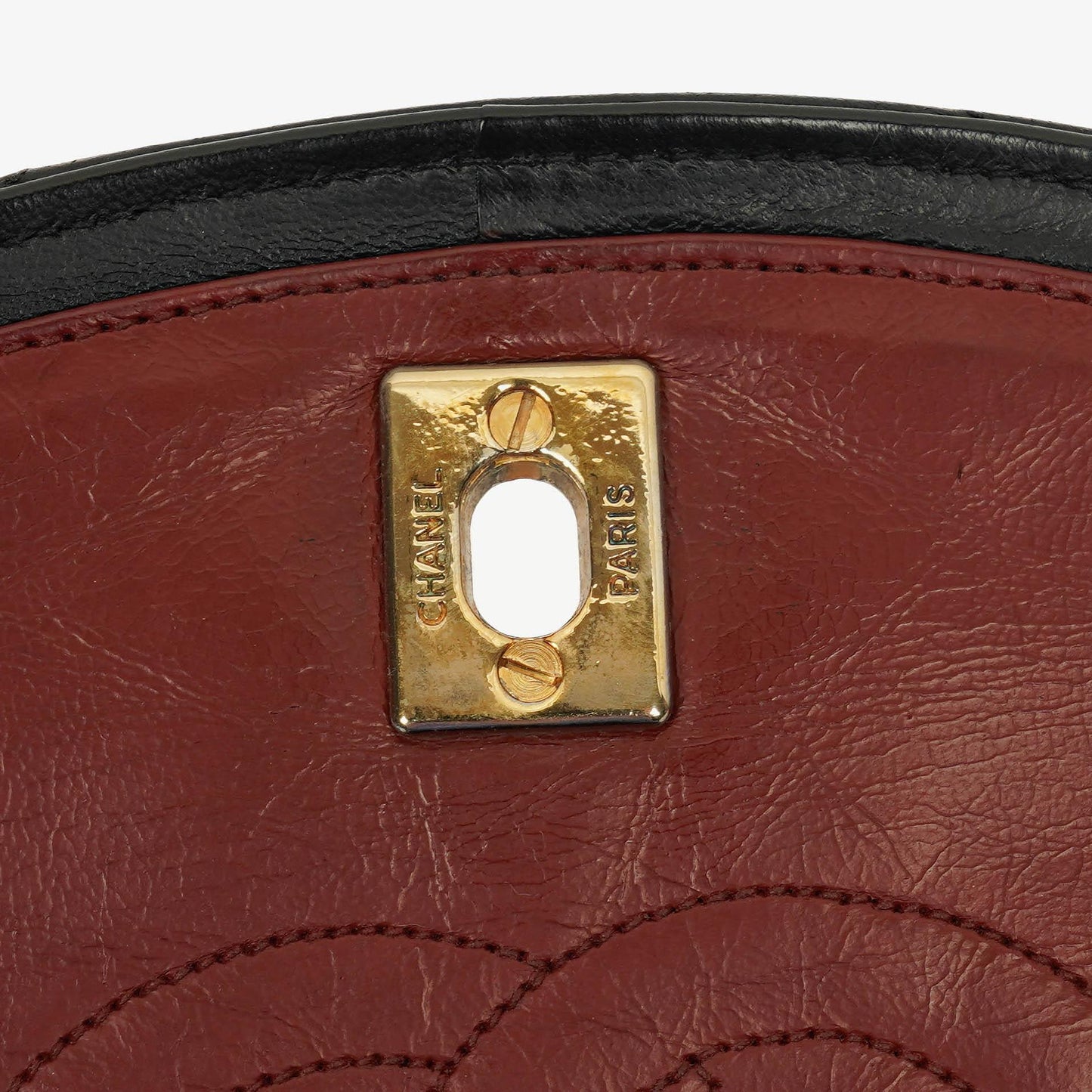 Chanel Halbmond Tasche aus gestepptem Lammleder in Schwarz mit 24K-vergoldeten Beschlägen