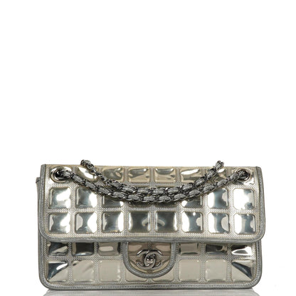 Chanel Ice Cube Flap Bag aus verspiegeltem Vinyl und silbernem Metallic-Leder mit silberfarbener Hardware
