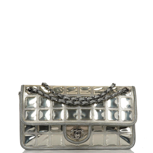 Chanel Ice Cube Flap Bag aus verspiegeltem Vinyl und silbernem Metallic-Leder mit silberfarbener Hardware