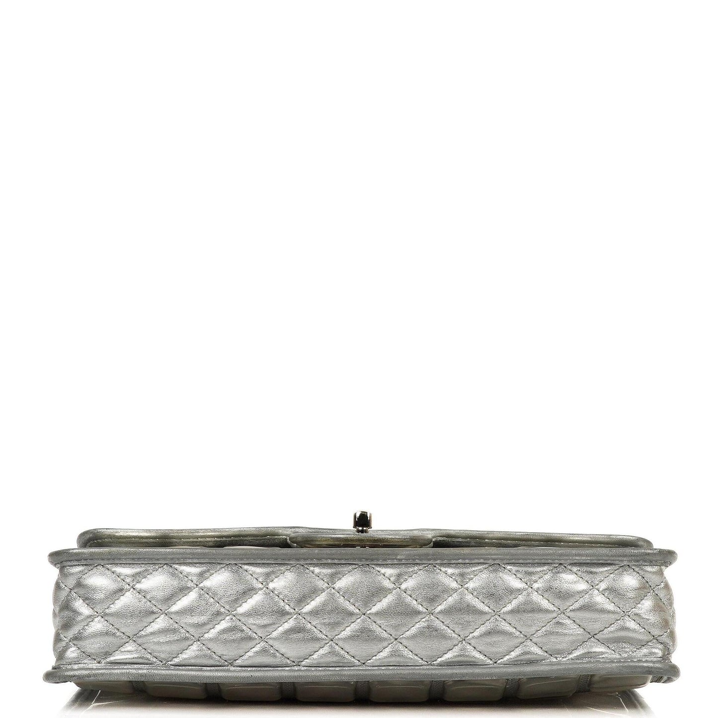 Chanel Ice Cube Flap Bag aus verspiegeltem Vinyl und silbernem Metallic-Leder mit silberfarbener Hardware