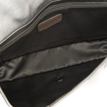 Chanel Ice Cube Flap Bag aus verspiegeltem Vinyl und silbernem Metallic-Leder mit silberfarbener Hardware