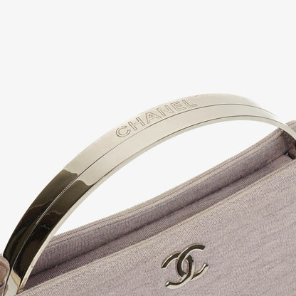 Chanel Top Handle Tasche aus Jersey und Metall