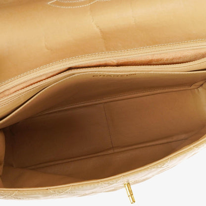 Chanel Jumbo CC Klassische Einzelklappe Tasche Beige Gestepptes Lackleder 24K Vergoldete Beschläge