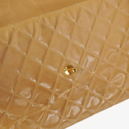 Chanel Jumbo CC Klassische Einzelklappe Tasche Beige Gestepptes Lackleder 24K Vergoldete Beschläge