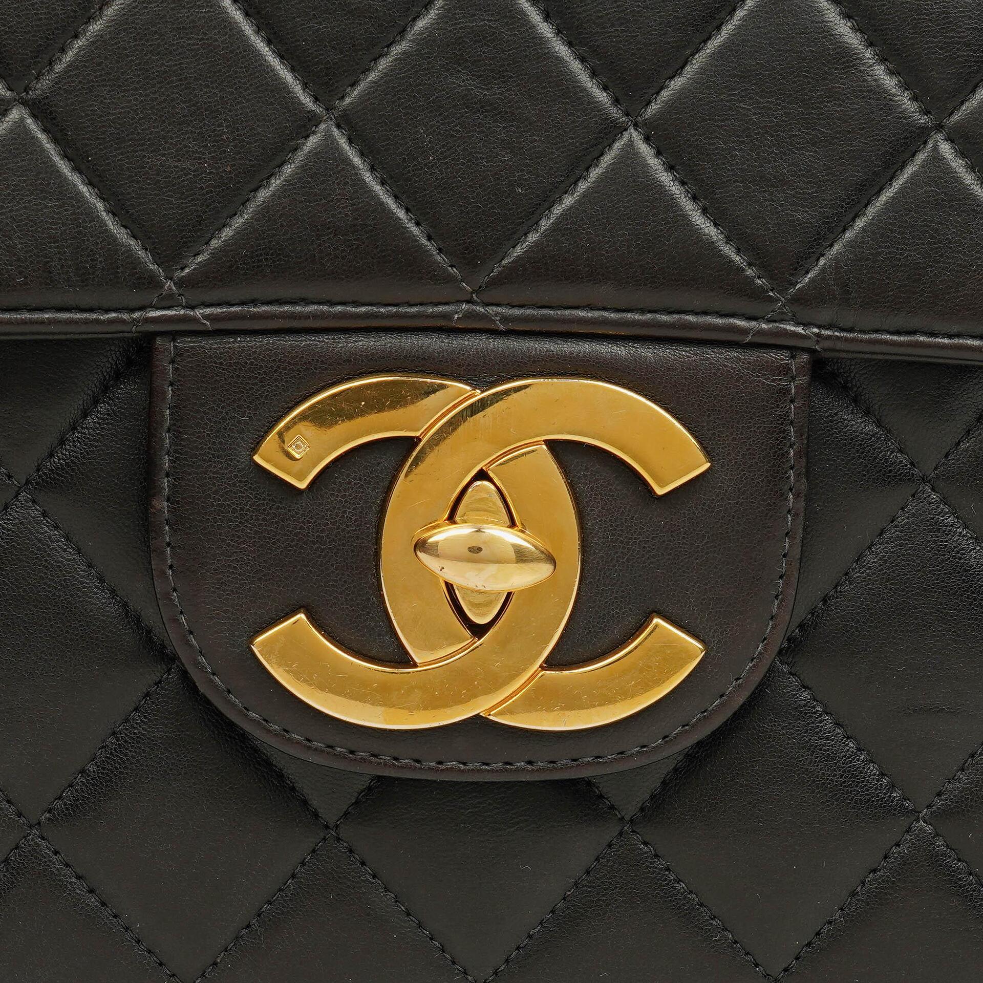 Chanel Jumbo CC Classic Single Flap Tasche aus schwarzem gestepptem Lammleder mit 24K vergoldeter Hardware