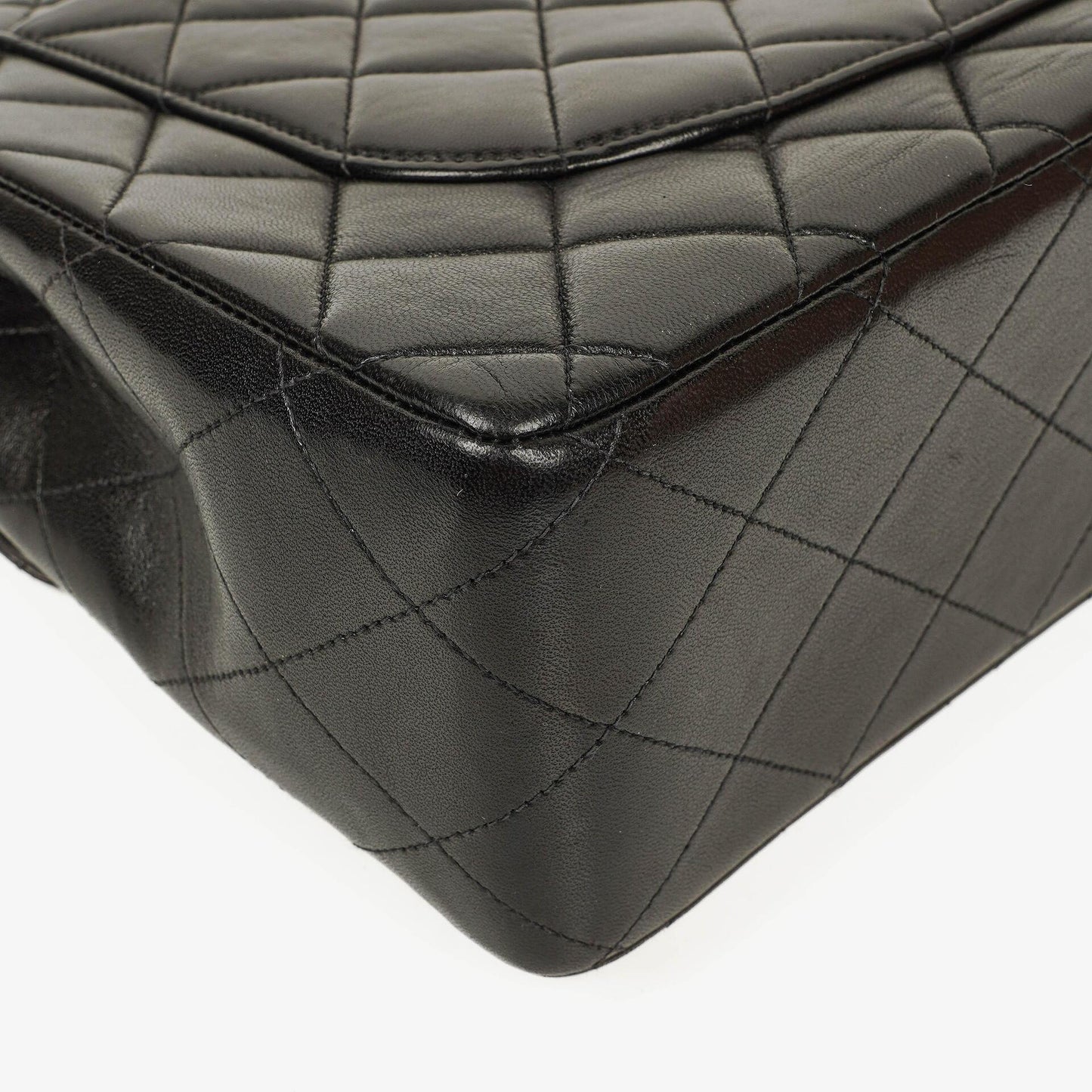 Chanel Jumbo CC Classic Single Flap Maxi Logo Tasche aus schwarzem gestepptem Lammleder mit 24K vergoldeten Beschlägen