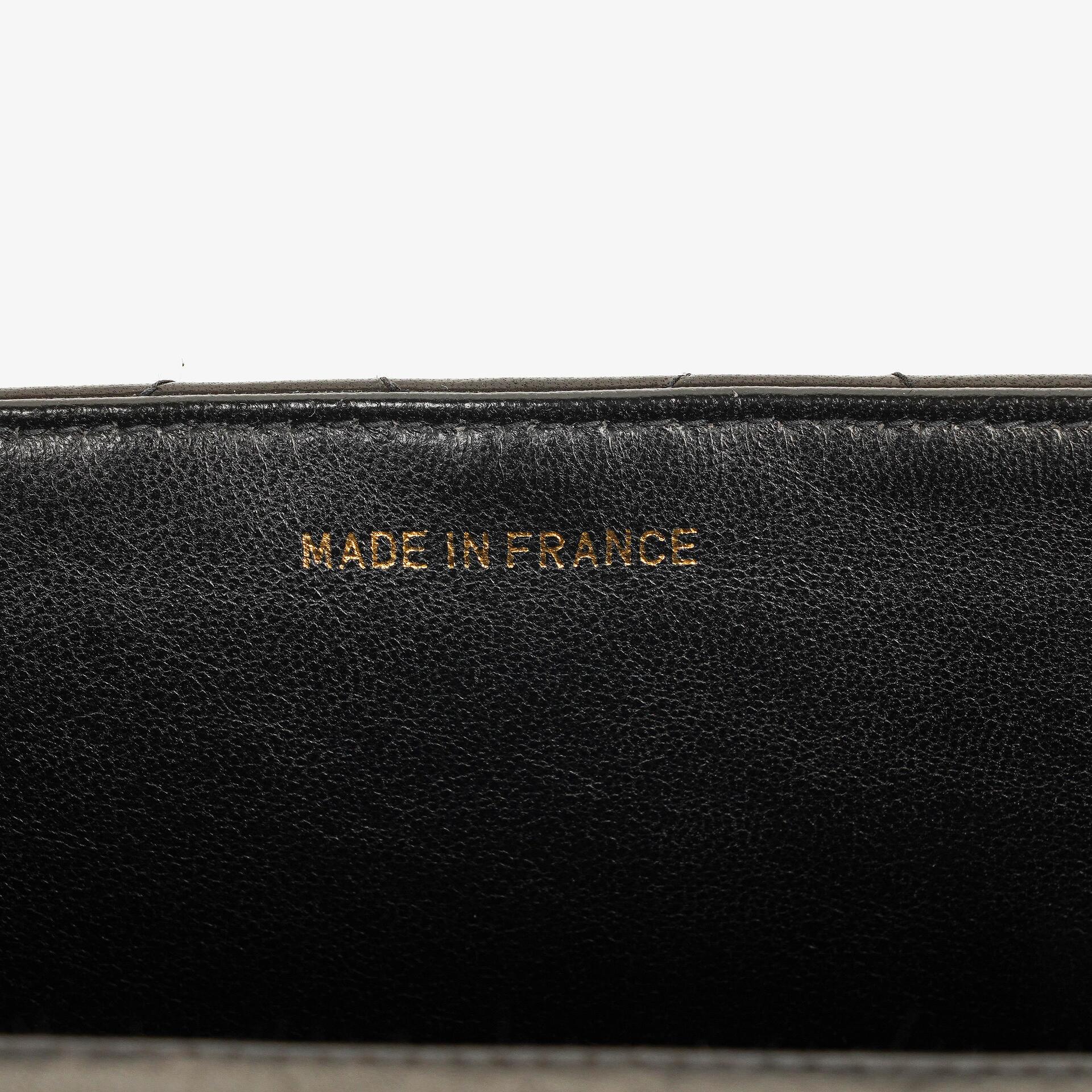 Chanel Jumbo CC Classic Single Flap Maxi Logo Tasche aus schwarzem gestepptem Lammleder mit 24K vergoldeten Beschlägen