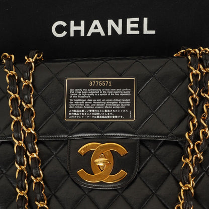 Chanel Jumbo CC Classic Single Flap Maxi Logo Tasche aus schwarzem gestepptem Lammleder mit 24K vergoldeten Beschlägen
