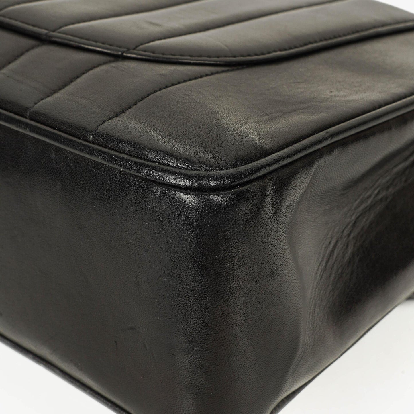 Chanel Jumbo CC Vertikal Tasche aus schwarzem gestepptem Lammleder mit 24K vergoldeten Beschlägen