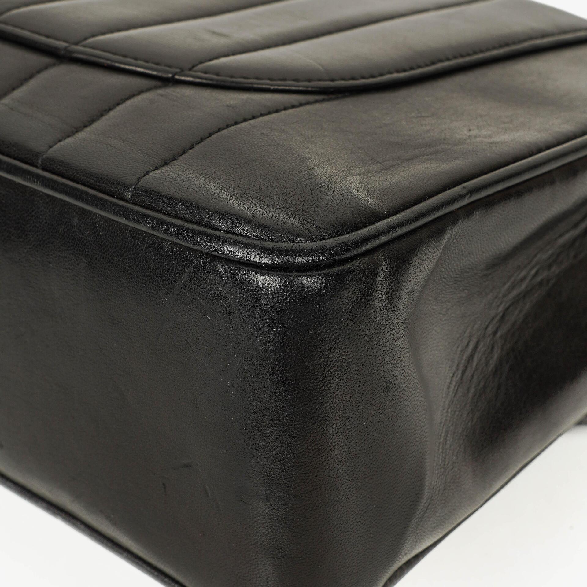 Chanel Jumbo CC Vertikal Tasche aus schwarzem gestepptem Lammleder mit 24K vergoldeten Beschlägen