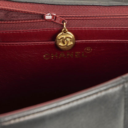 Chanel Jumbo CC Vertikal Tasche aus schwarzem gestepptem Lammleder mit 24K vergoldeten Beschlägen