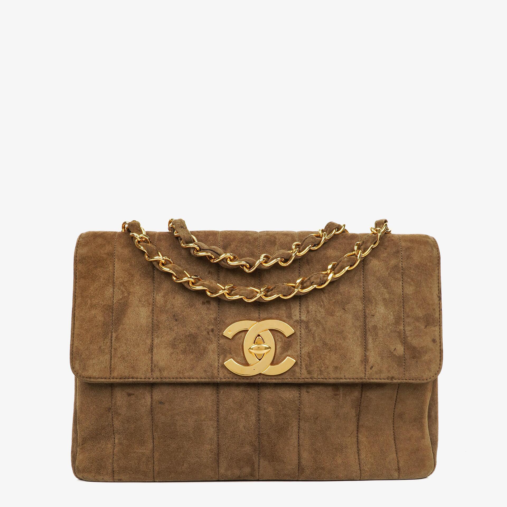 Chanel Jumbo CC Vertical Flap Bag aus gestepptem Wildleder mit 24K vergoldeter Hardware