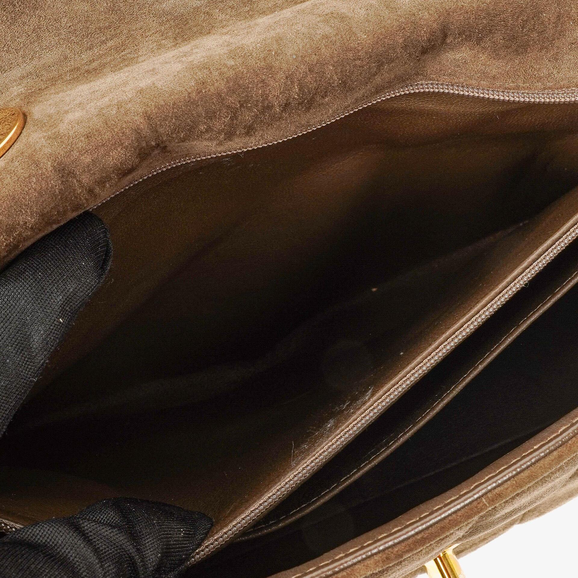 Chanel Jumbo CC Vertical Flap Bag aus gestepptem Wildleder mit 24K vergoldeter Hardware