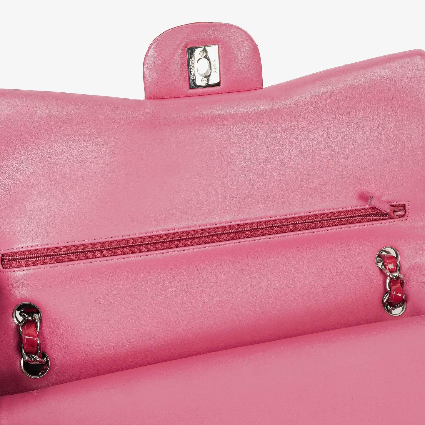 Chanel Jumbo Classic Double Flap Tasche aus gestepptem Lackleder mit silberfarbenen Beschlägen