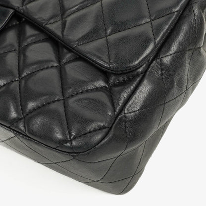 Chanel Jumbo Classic Single Flap Tasche aus schwarzem gestepptem Leder mit silberfarbener Hardware