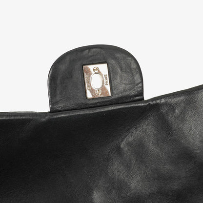 Chanel Jumbo Classic Single Flap Tasche aus schwarzem gestepptem Leder mit silberfarbener Hardware