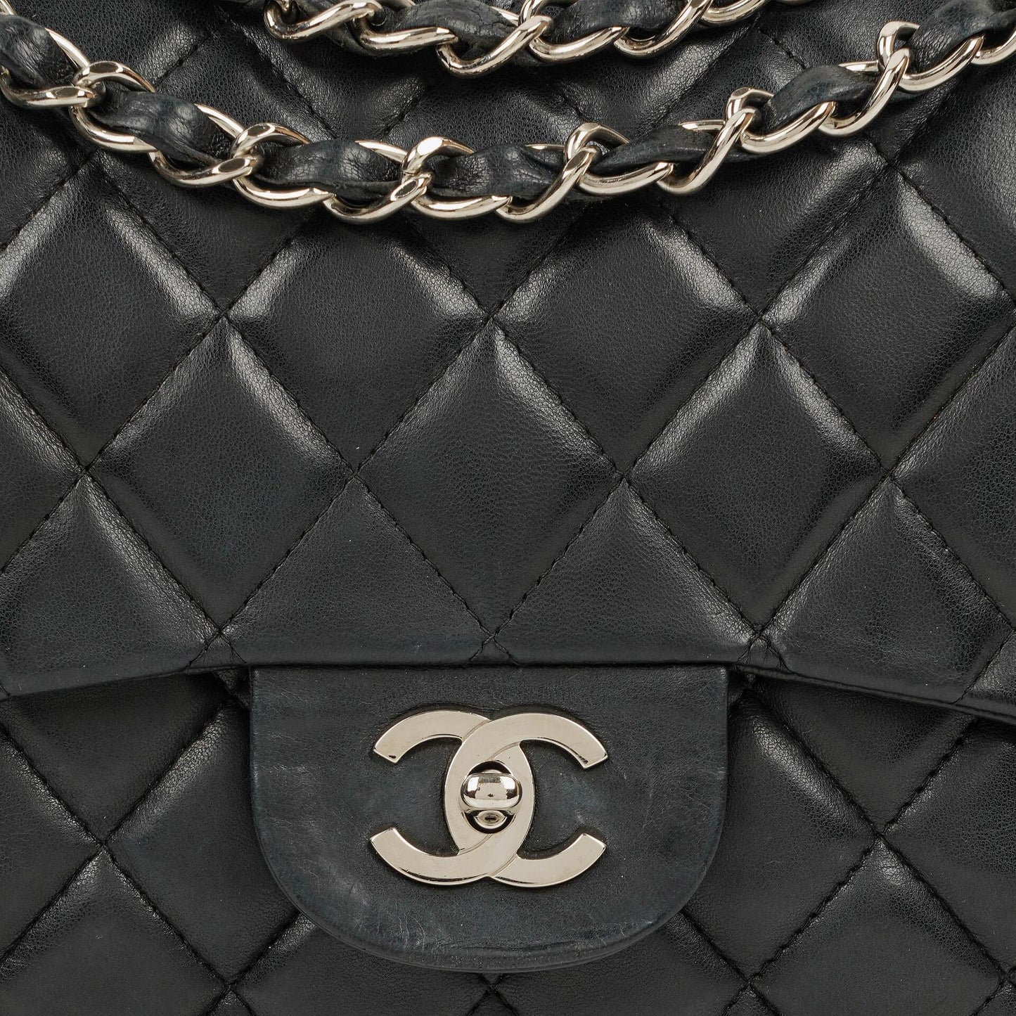 Chanel Jumbo Classic Single Flap Tasche aus schwarzem gestepptem Leder mit silberfarbener Hardware
