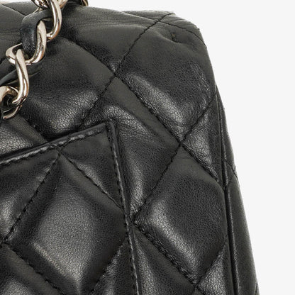 Chanel Jumbo Classic Single Flap Tasche aus schwarzem gestepptem Leder mit silberfarbener Hardware