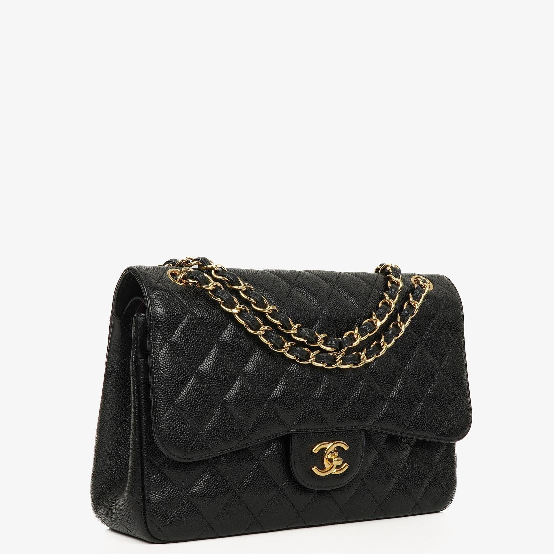 Chanel Jumbo Classic Double Flap Tasche aus schwarzem gestepptem Kaviarleder mit goldfarbenen Beschlägen