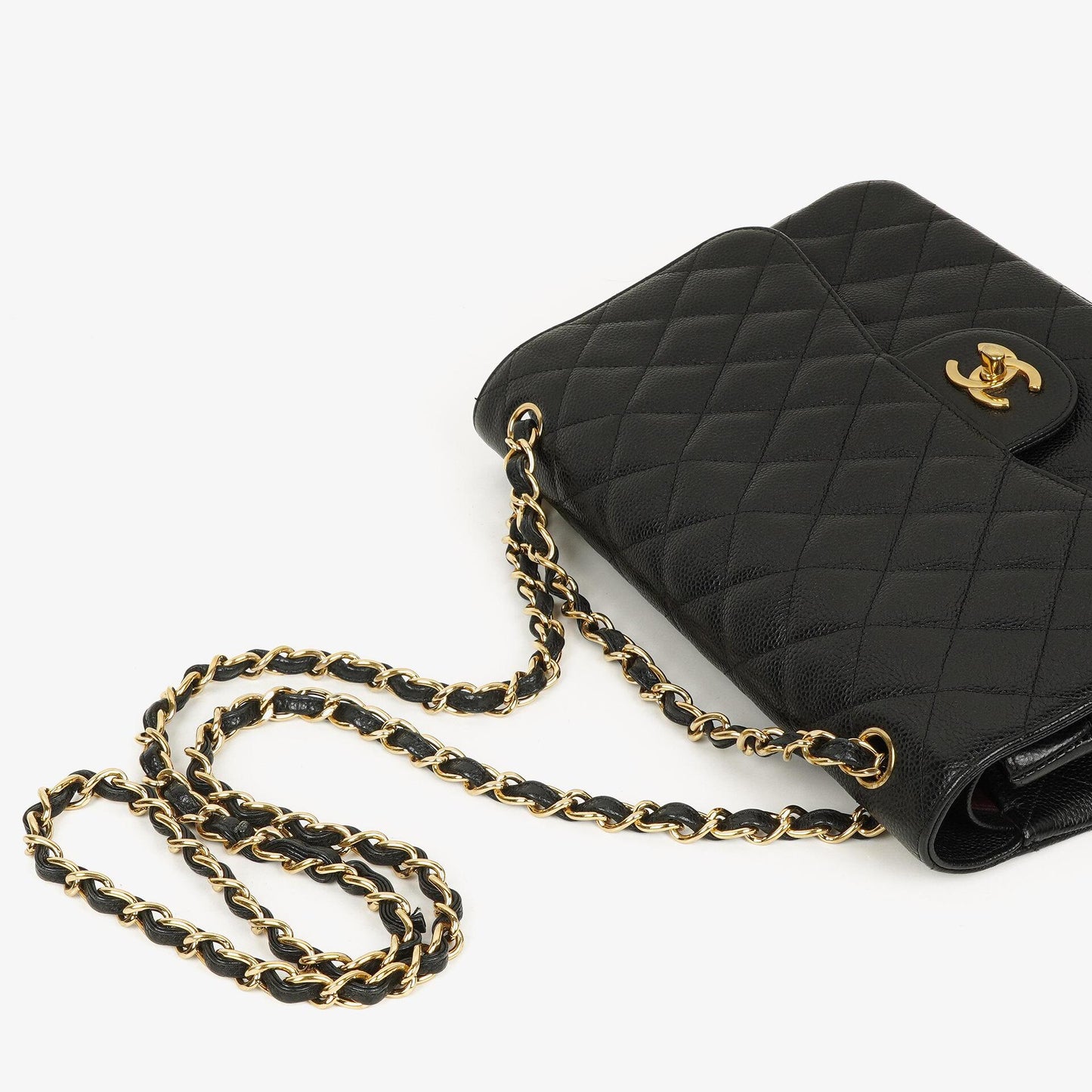 Chanel Jumbo Classic Double Flap Tasche aus schwarzem gestepptem Kaviarleder mit goldfarbenen Beschlägen