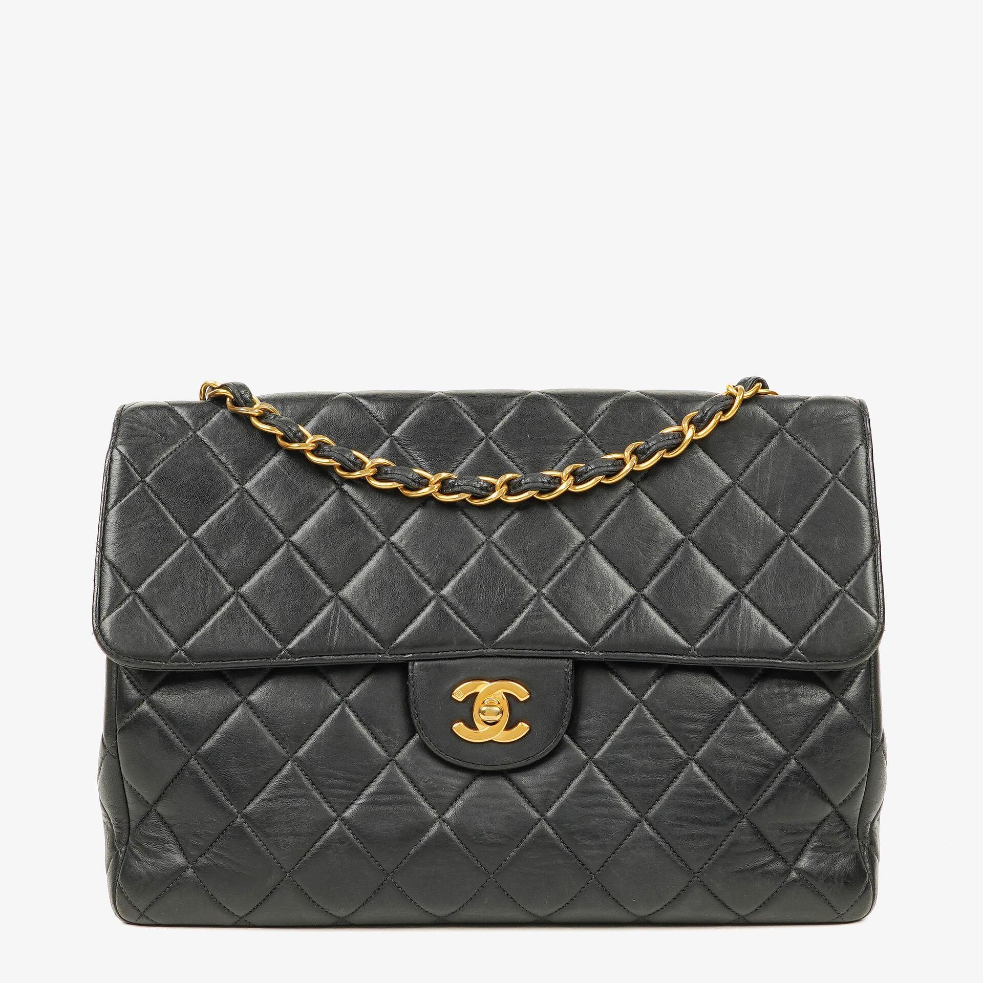Chanel Jumbo Classic Single Flap Tasche aus schwarzem gestepptem Lammleder mit 24K vergoldeten Beschlägen