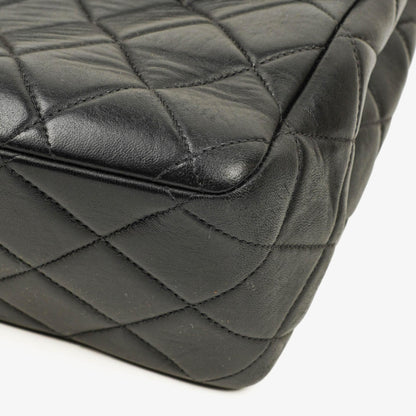 Chanel Jumbo Classic Single Flap Tasche aus schwarzem gestepptem Lammleder mit 24K vergoldeten Beschlägen