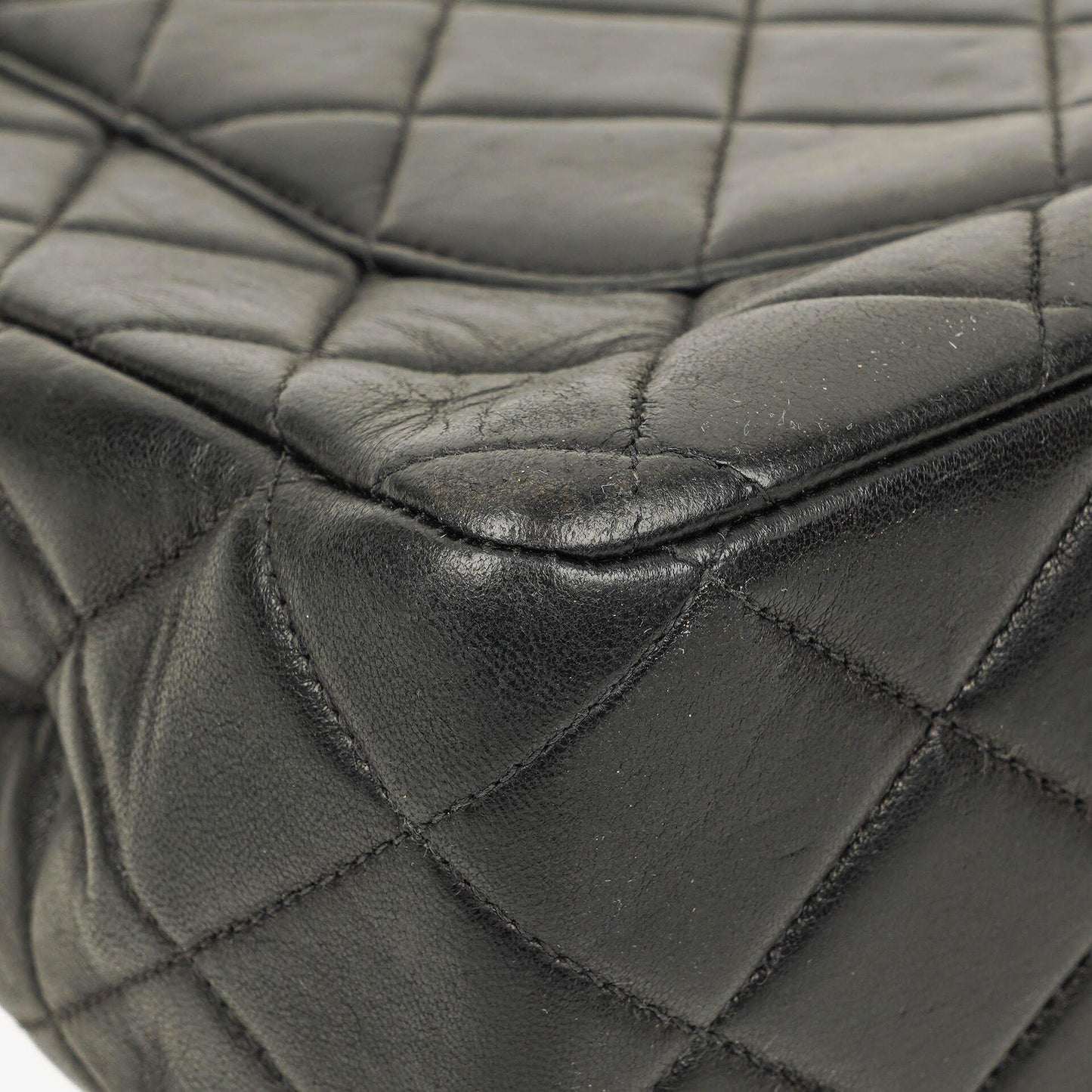 Chanel Jumbo Classic Single Flap Tasche aus schwarzem gestepptem Lammleder mit 24K vergoldeten Beschlägen