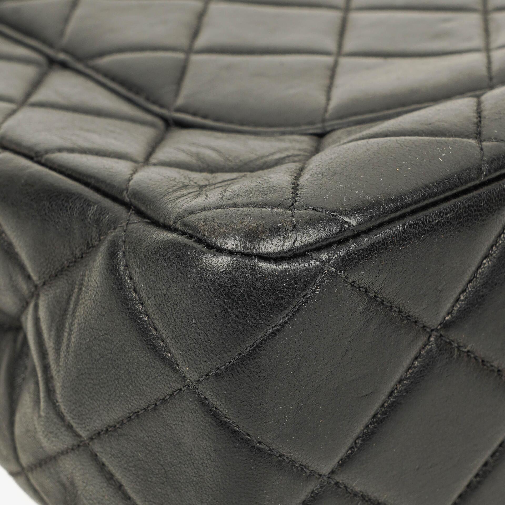 Chanel Jumbo Classic Single Flap Tasche aus schwarzem gestepptem Lammleder mit 24K vergoldeten Beschlägen