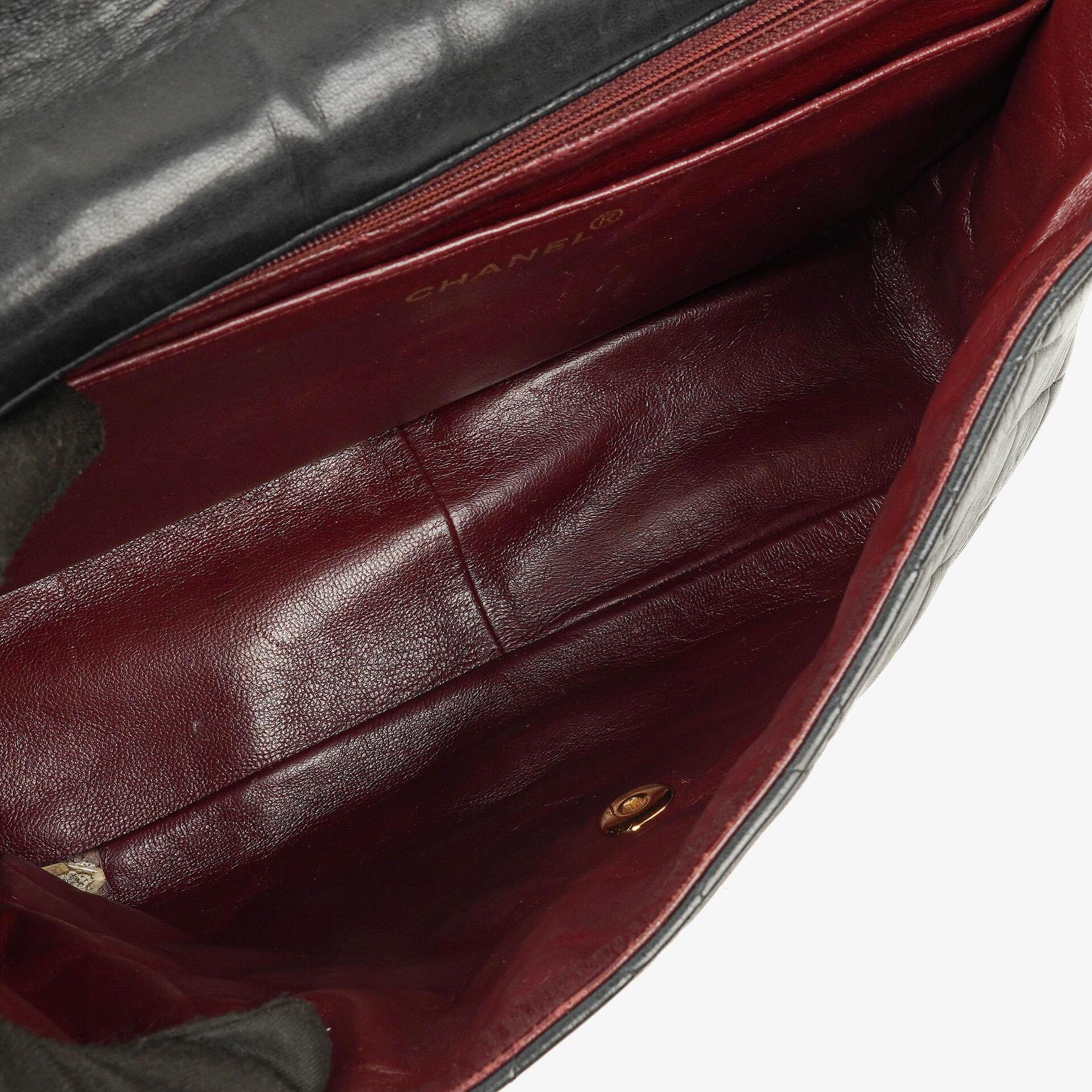 Chanel Jumbo Classic Single Flap Tasche aus schwarzem gestepptem Lammleder mit 24K vergoldeten Beschlägen