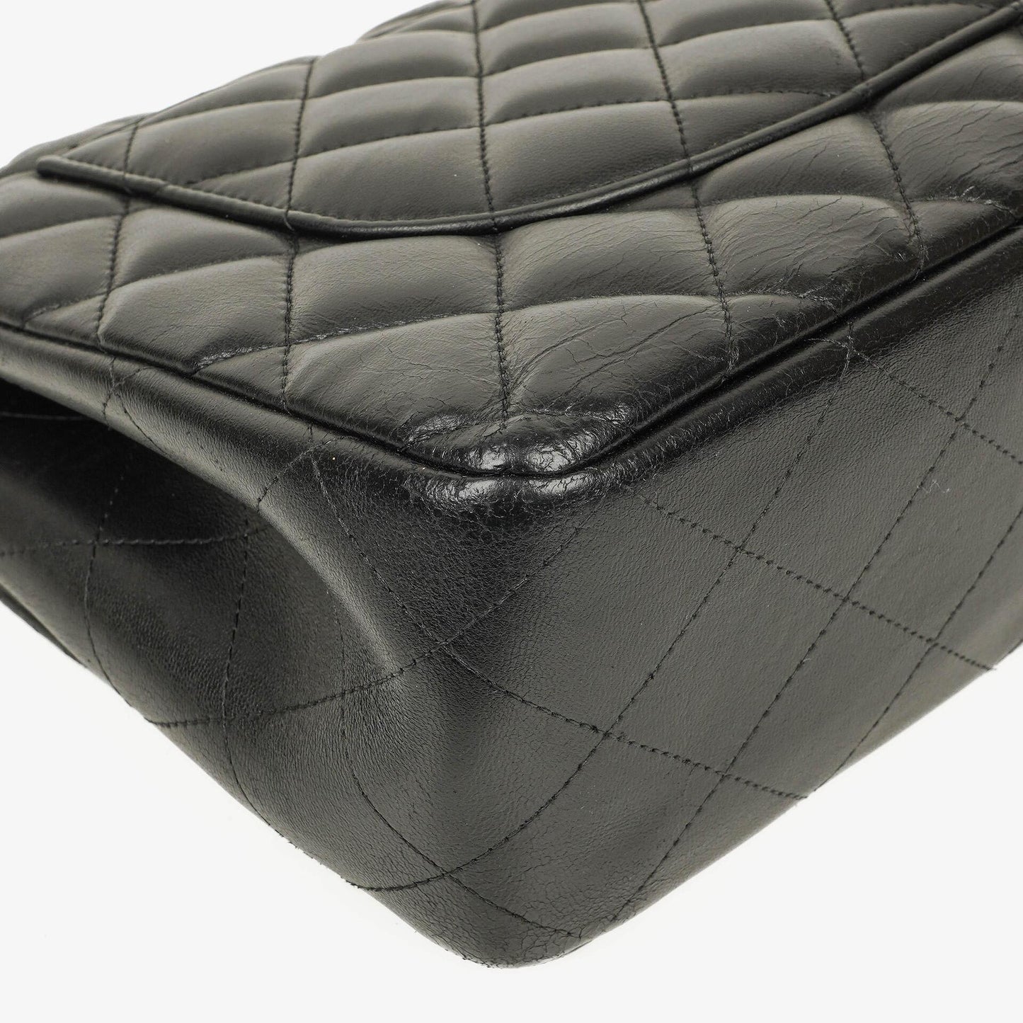 Chanel Jumbo Classic Single Flap Tasche aus schwarzem gestepptem Lammleder mit goldfarbenen Beschlägen
