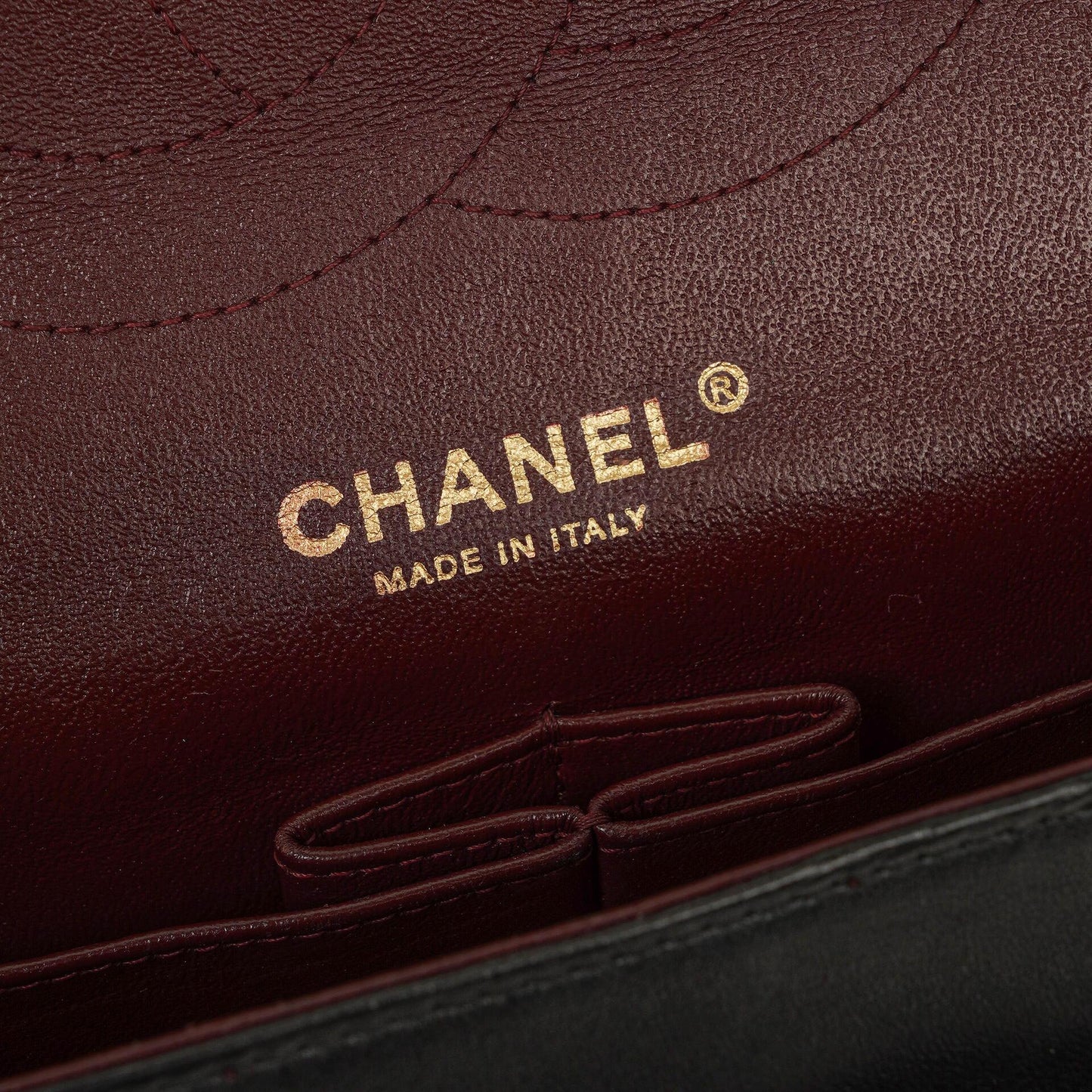 Chanel Jumbo Classic Single Flap Tasche aus schwarzem gestepptem Lammleder mit goldfarbenen Beschlägen