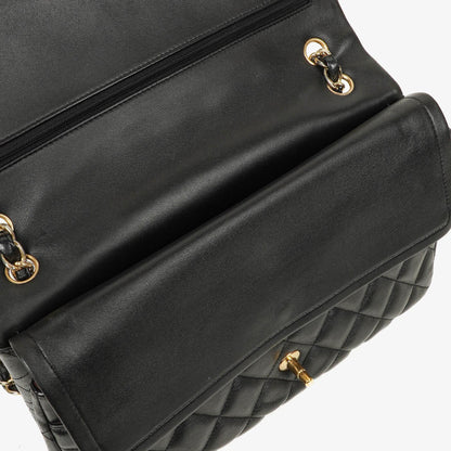 Chanel Jumbo Classic Single Flap Tasche aus schwarzem gestepptem Lammleder mit goldfarbenen Beschlägen