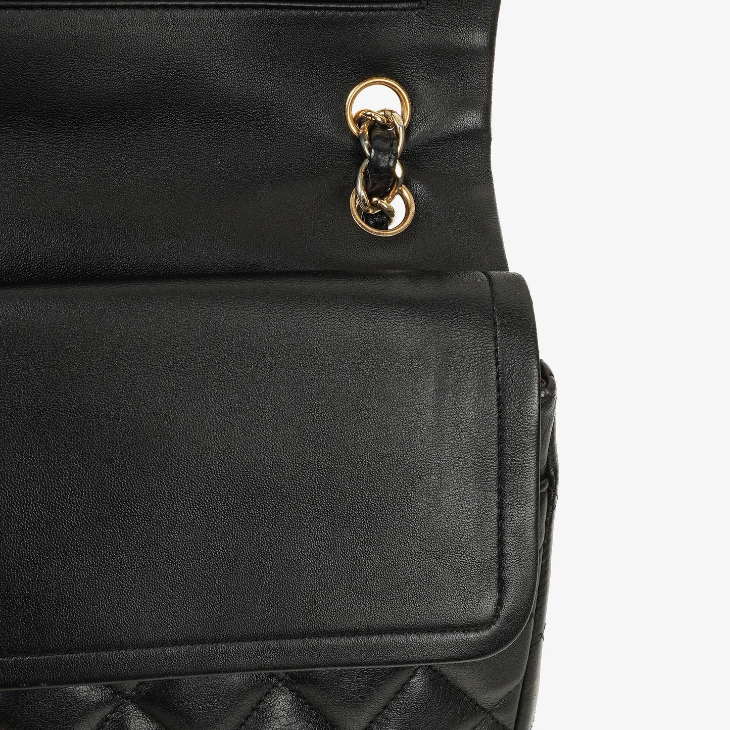 Chanel Jumbo Classic Single Flap Tasche aus schwarzem gestepptem Lammleder mit goldfarbenen Beschlägen