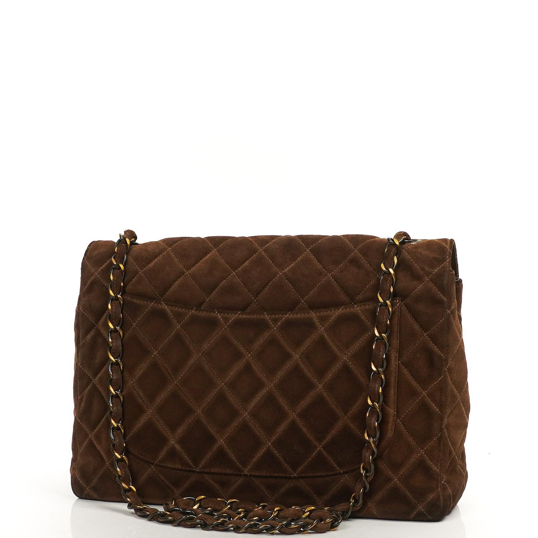 Chanel Jumbo Klassische Einzelklappen Tasche Braune Gequiltete Wildleder Mit Alter Goldbeschichtetem Zubehör