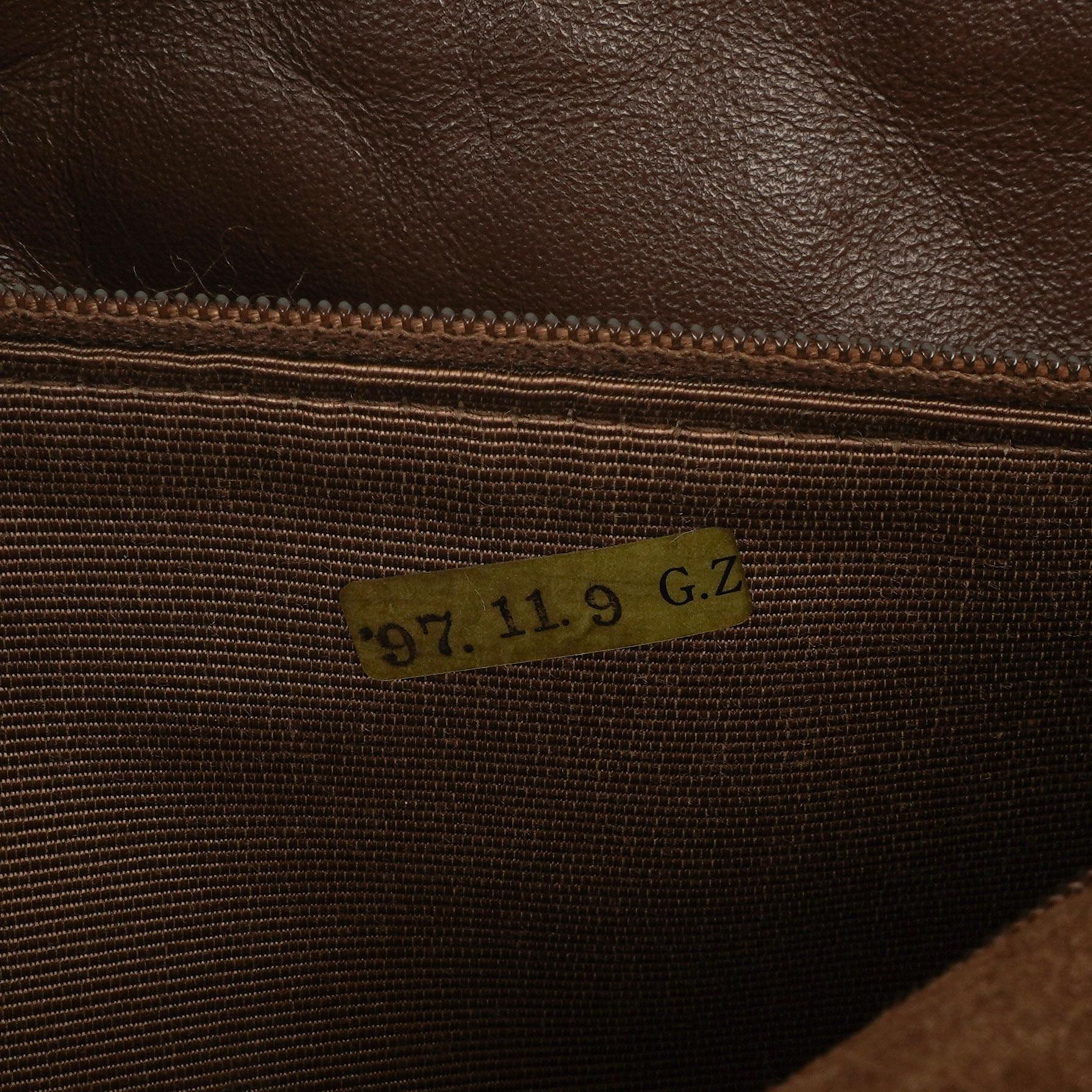 Chanel Jumbo Klassische Einzelklappen Tasche Braune Gequiltete Wildleder Mit Alter Goldbeschichtetem Zubehör