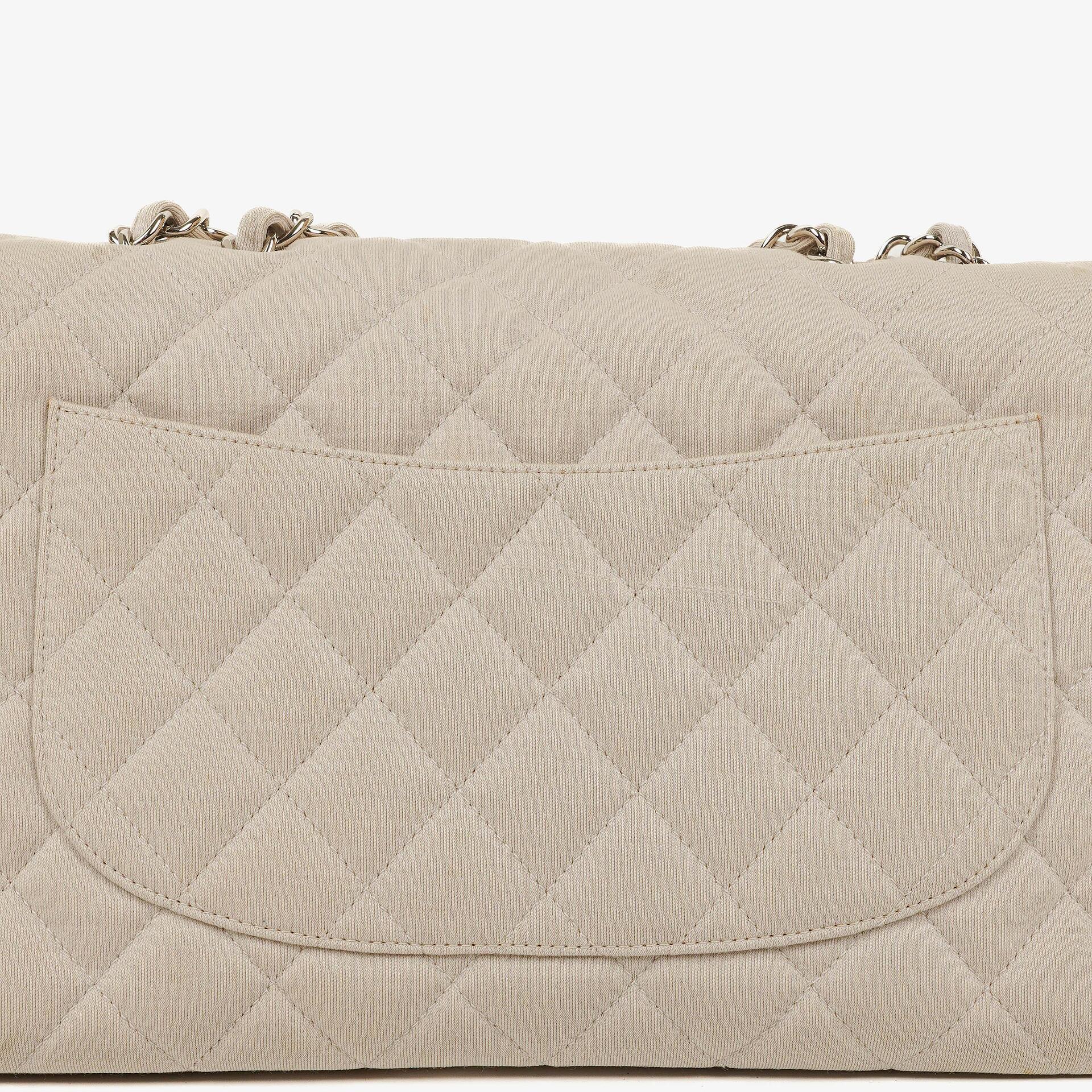 Chanel Jumbo Classic Single Flap Bag aus Jersey mit silberfarbenen Beschlägen